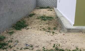 Imagem 4: Casa de esquina, com 2 quartos, pronta para morar