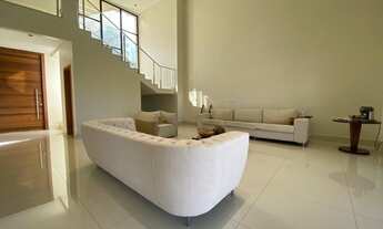 Imagem 7: Casa de condomínio sobrado para venda tem 366 metros quadrados com 4 quartos