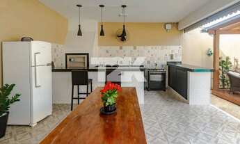 Imagem 6: CASA MOBILIADA, 4 DORMITÓRIOS, COM PISCINA, BAIRRO DOM BOSCO- ITAJAÍ