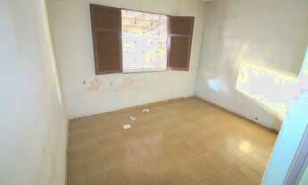 Imagem 6: IMPERDÍVEL! Casa residencial e comercial, com ponto comercial, 3 quartos, wc social, quint