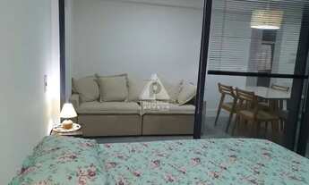 Imagem 5: Em Copacabana: Maravilhoso apartamento de 2 quartos, com varandão e 1 vaga na escritura