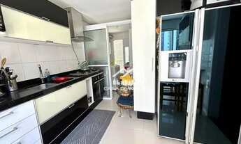 Imagem 7: Casa em condomínio com 3 dormitórios, 1 suíte e 2 dormitórios, 3 banheiros, lavabo, 2 vaga