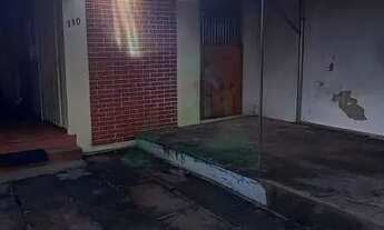 Imagem 2: PORTO ALEGRE - Casa Padrão - SANTO ANTONIO