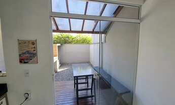 Imagem 7: Olha esta oportunidade, geminado c/ 02 vagas, cozinha mobiliada e terreno nos fundos - R$2