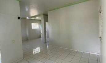 Imagem 5: Aluga-se ótima casa localizada no bairro Caçari