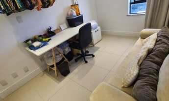 Imagem 6: Cobertura finamente decorada em Ondina com 2 suítes e duas vagas. Localização excelente e