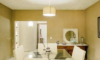 Imagem 2: Casa para venda tem 300 metros quadrados com 4 quartos em Laranjal - Pelotas - RS