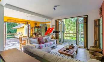 Imagem: Casa a venda de 4 dormitórios no bairro