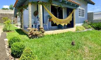 Imagem: Encantadora casa com 3 quartos (1 suíte)