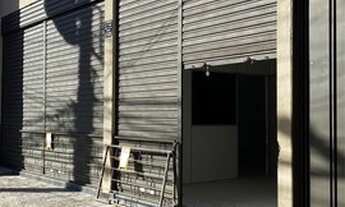 Imagem 5: Aluga-se Galpão / depósito com aluguel por R$2.500 /mês