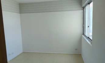 Imagem 6: Excelente apartamento na rua Fradique Coutinho, com 3 dormitórios sendo um suíte, 2 vagas