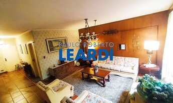 Imagem: CASA ASSOBRADADA - CAMPO BELO - SP