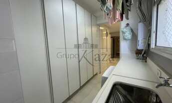 Imagem 2: Apartamento para venda tem 194 metros quadrados com 3 quartos