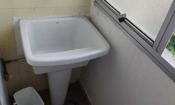 Imagem 3: Kitnet 35 m2. Garagem privativa, port 24 horas, andar alto, laminado, armários