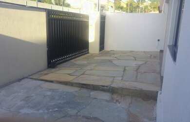 Imagem 2: Sobrado para venda tem 240 metros quadrados com 4 quartos