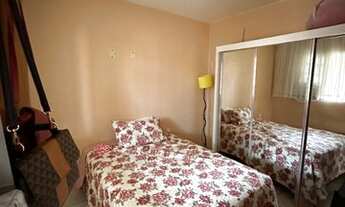 Imagem 4: Vendo Sobrado, sendo duas casas independentes uma com 03 quartos e outra com 02 quartos!