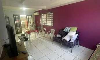 Imagem 2: Sobrado para venda com 219 metros quadrados com 3 quartos