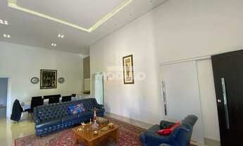 Imagem 2: Casa em condomínio mobiliada para locação no bairro Gavea com 4 suítes