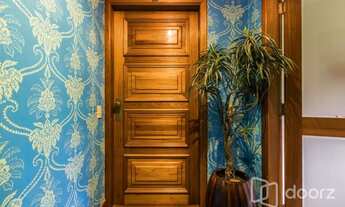 Imagem 4: Imóvel na Pedro Weingartner com 3 dormitórios e 244m²