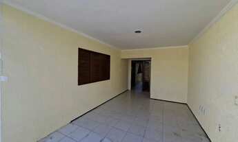 Imagem 3: Sobrado para aluguel tem 150 metros quadrados com 5 quartos em Urucunema - Eusébio - CE