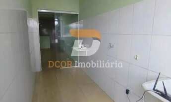 Imagem 3: Alugo casa de 03 cômodos com cozinha americana e ótima iluminação natural