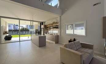 Imagem 4: Casa para Venda em Florianópolis, Campeche, 4 dormitórios, 4 suítes, 5 banheiros, 2 vagas