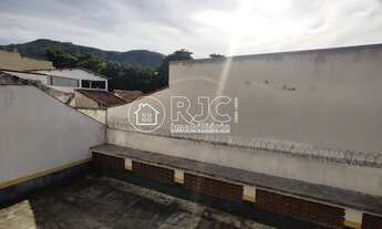 Imagem 5: Imóvel para venda tem 129 metros quadrados com 3 quartos em Grajaú - Rio de Janeiro - RJ