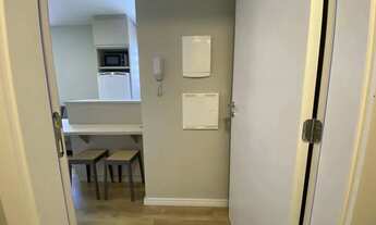 Imagem 2: Encantador Estúdio Mobiliado no Coração de Curitiba - CENTRO - Próximo da Praça Osório..