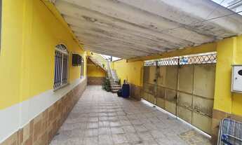 Imagem 2: Ótima Casa frente de rua e independente 4 Quartos, 2 Salas, 2 Cozinha e 2 Vagas Ac Carta