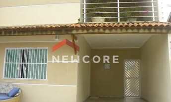 Imagem: Sobrado em Rua das Rosas - Parque Turistico