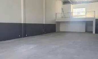 Imagem 2: Galpão para alugar, 385 m² por R$ 10.100,00/mês - Atibaia Jardim - Atibaia/SP
