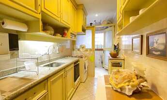 Imagem 4: APTO SEMI MOBILIADO NO CENTRO DE GRAMADO, com lareira , sacada , churrasqueira