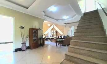 Imagem 2: Casa à Venda no bairro São Luiz, BH