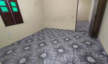 Imagem 7: Alugo Quitinete no Bairro Maraponga, Com Garagem na Rua arlos Joaçaba, Embaixo e Tem Encim