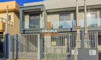 Imagem 2: Página 1 Imóveis anuncia Casa à Venda no Mont Serrat em Canoas