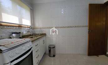 Imagem 5: Casa com 4 dormitórios sendo 2 suítes no bairro Capivari em Campos do Jordão