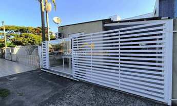 Imagem 4: Casa com 2 dormitórios, ar condicionado e garagem. Junto ao centro