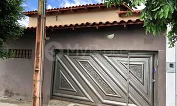 Imagem: Casa com 3 quartos - Bairro Setor Santos