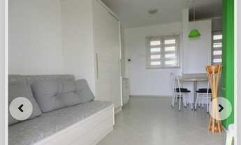 Imagem 2: Apartamento JK medindo 35m2 com garagem e todo mobiliado a 2 quadras do mar - Tramandaí