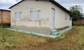 Imagem 2: Casa para venda de 2 quartos, com 65 m² área construída