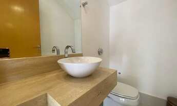 Imagem 2: Casa de condomínio sobrado para venda tem 366 metros quadrados com 4 quartos