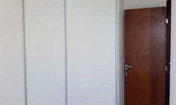 Imagem 4: Apartamento 03 quartos com armários projetados, varanda, vista mar