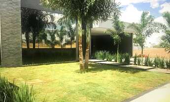 Imagem 2: Casa de condomínio térrea para venda possui 270 metros quadrados com 4 quartos