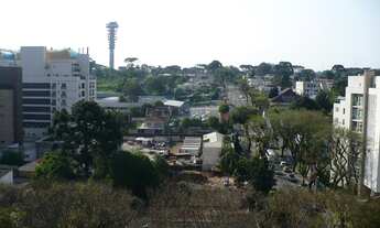 Imagem 6: BIGORRILHO - CHAMPAGNAT - ÁREA TOTAL - 429 M² - SEMI-MOBILIADO - LINDÍSSIMO