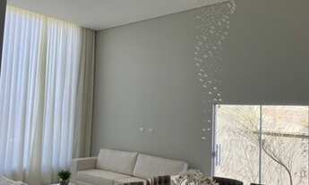 Imagem 7: Casa de condomínio térrea para venda possui 320 metros quadrados com 4 quartos