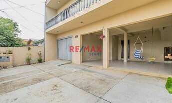 Imagem 2: Sobrado com 4 quartos, uma suíte, 3 vagas, Bairro Alto - Curitiba