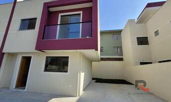 Imagem 2: Sobrado para Venda em Curitiba, Uberaba, 3 dormitórios, 1 suíte, 3 banheiros, 2 vagas