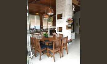 Imagem 2: Casa à Venda - Retiro do Chalé, 4 Quartos, 1560 m2