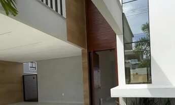 Imagem 4: Casa de condomínio para venda possui 251 metros quadrados com 4 quartos