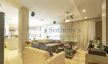 Imagem 5: Casa com paisagismo próxima à Praça Vinicius de Moraes